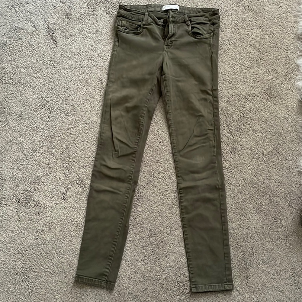 Zara - stretchy low-rise olive green jeggings